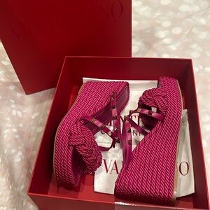 NEW IN BOX! Valentino Garavani Rockstud Slide Espadrille Wedge